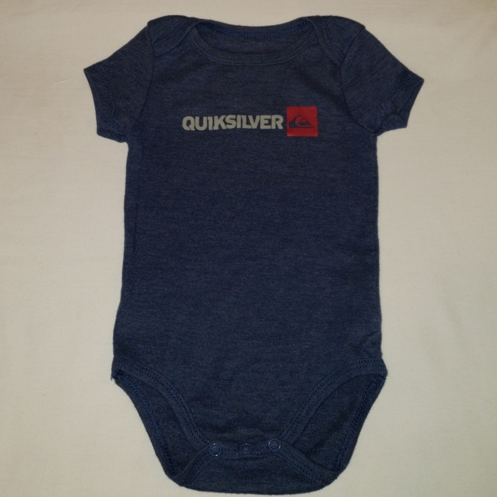 🧒 Quiksilver Logo onesie